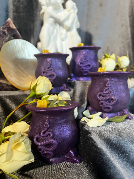 Cauldron Candle in Purple Beeswax