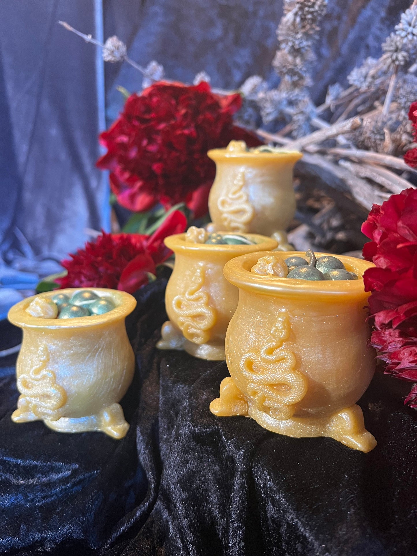 Cauldron Candle in Gold Beeswax