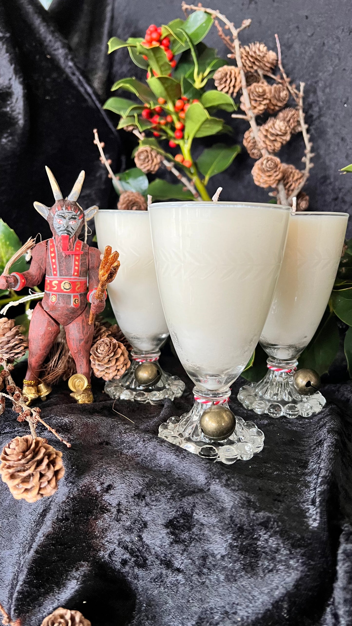 Yule Glass Chalice Soy Wax Offering